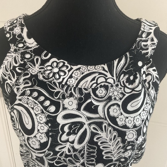 TALBOTS Black and white Paisley floral midi floral dress with drawstring waist. - Picture 4 of 10